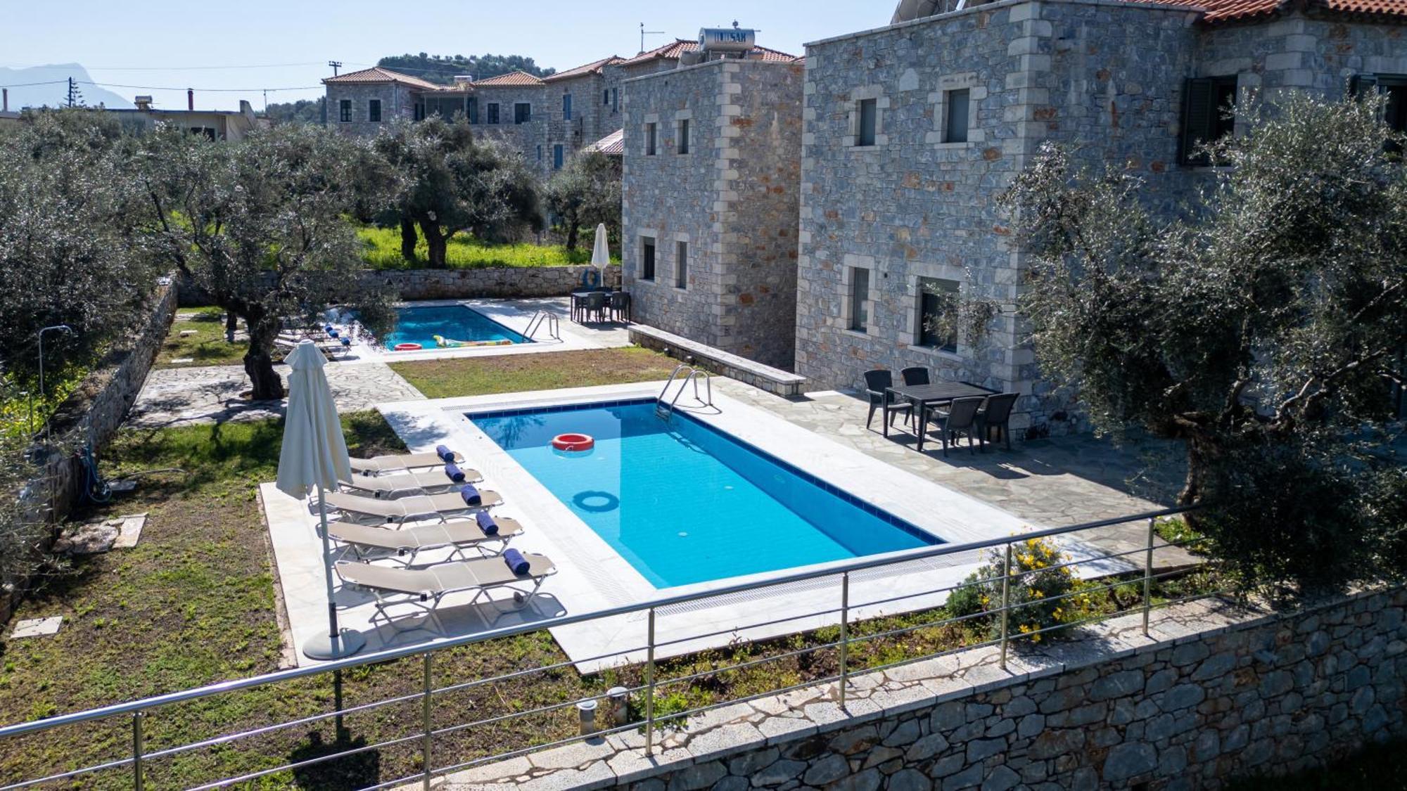 Torri Di Pietra Villa Stoúpa Eksteriør billede