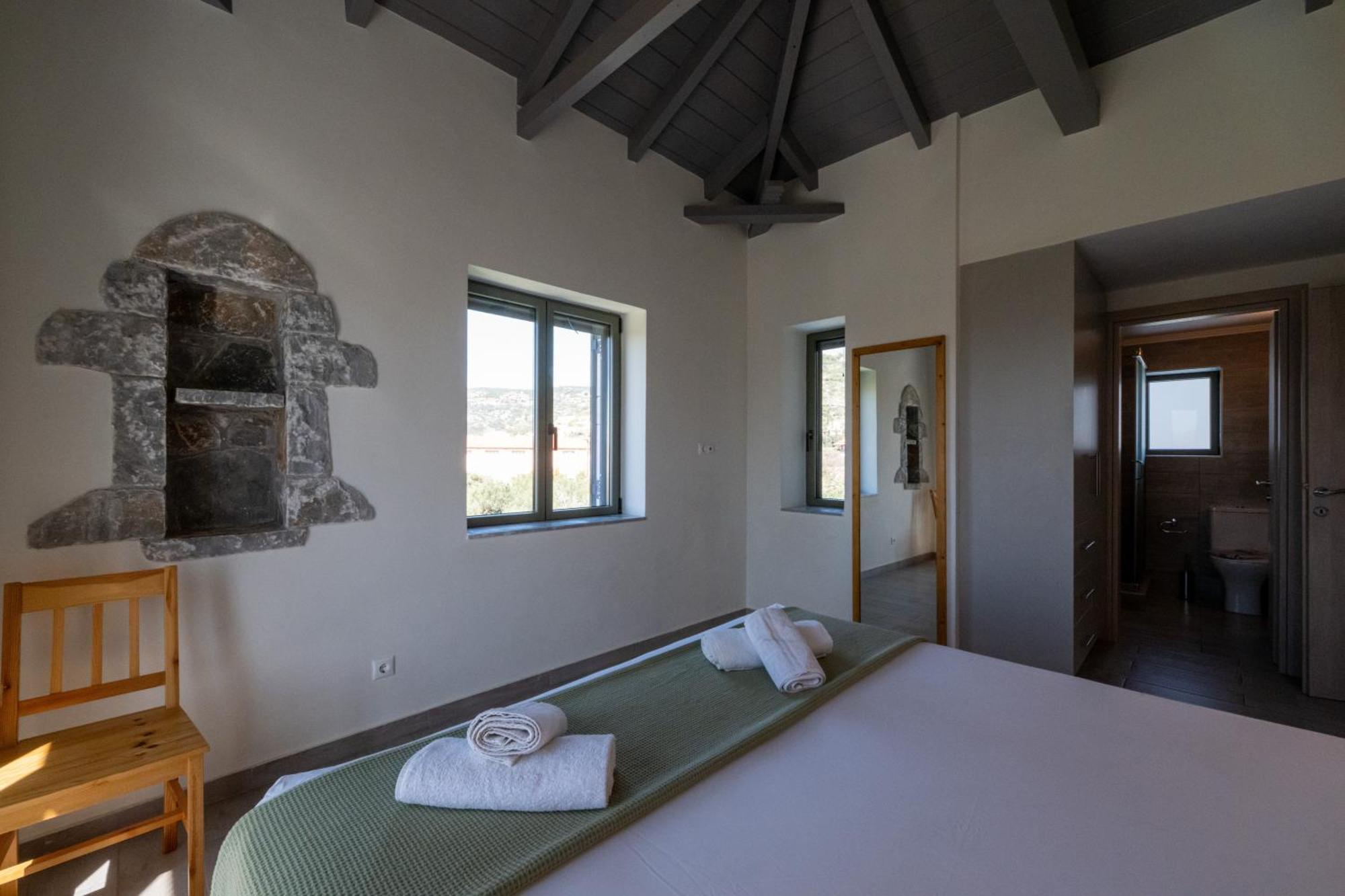 Torri Di Pietra Villa Stoúpa Værelse billede